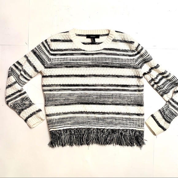 Forever 21 Black and white sweater w/tassels - Picture 1 of 6